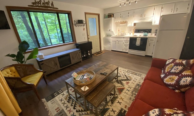 Highlands Apartamento | NEW Private suite in Highlands