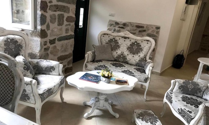 Kotor Old Town Apartamento | New renovated Old Town Martiva Apartment