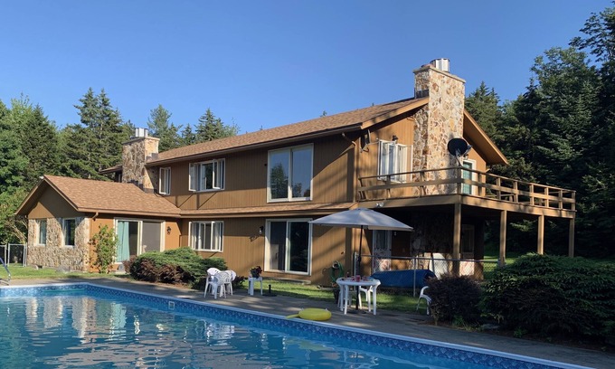 Whitingham Casa | New Rental! Fabulous, Spacious Mountain Family Retreat on 13 Acres