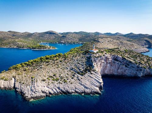 Skrivena Luka Apartamento | New seafront apartments in Skrivena Luka