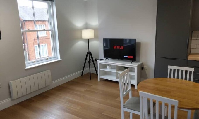 Husbands Bosworth Apartamento | New Serviced 2-bed Apartment - inc private parking