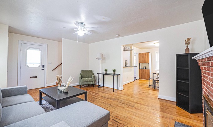 Berwyn Casa | NEW Spacious 5-bedroom house in College Park near UMD!