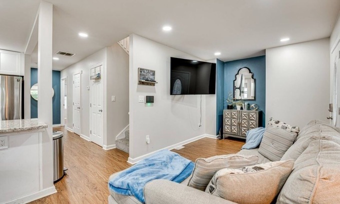 Jefferson Park Casa | NEW! Spacious Family Retreat Near Airport