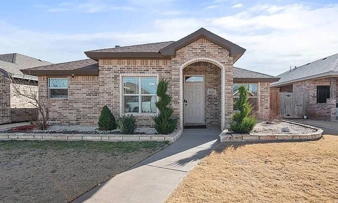 Lubbock Casa | NEW Spark Getaways: The Distinguished Buffalo