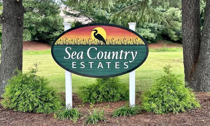 Sun Ridge Cabaña | New to VRBO! Cozy cottage close to everything!