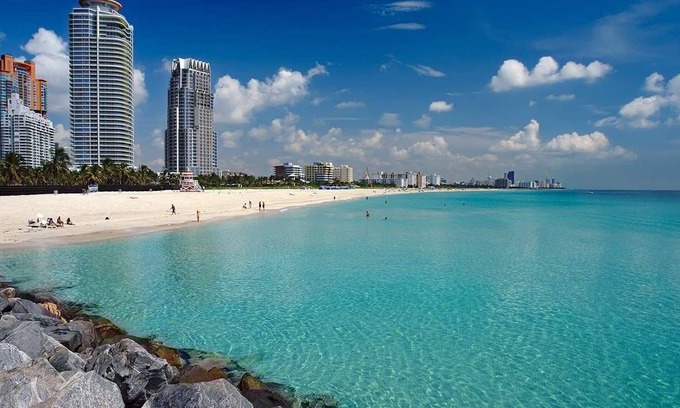 East Little Havana Apartamento | NEW Top Location King bed Free Parking