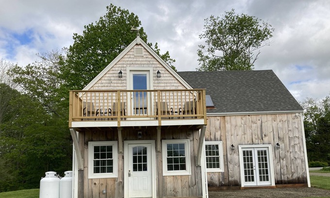 Warren Casa | New Upscale Apartment In the Heart of Mid-Coast Maine