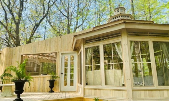Trent Hills Cabina | NEW!! White Oaks Gazebo by lake -Nature & Solitude