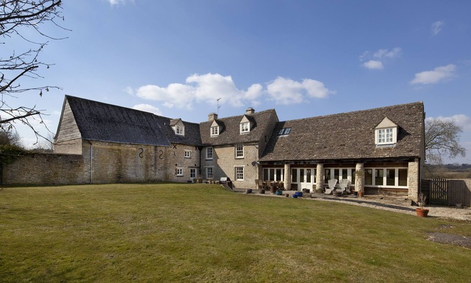 Witney Casa | Nuevo Yatt Farm. Duerme 16/18 Casa de campo bellamente renovada en 8 acres