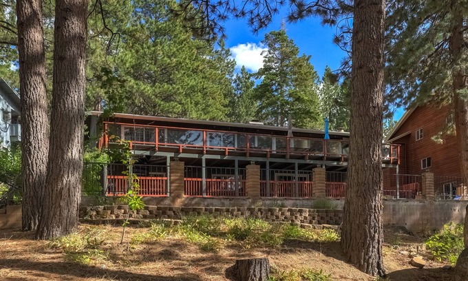 Skyland Casa | *NEW* Zephyr Cove Zen - Hot tub & Summer Pool