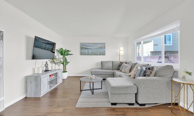 Central Berkeley Apartamento | New2BR! Comfy Apt, Walk to UC Berkeley & Downtown with workspace, wifi & parking