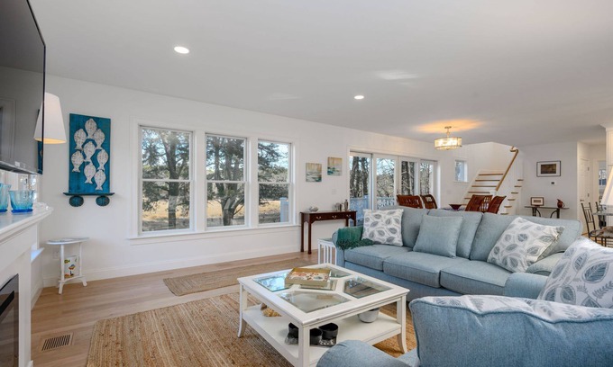 South Chatham Casa | Newly Built-3 Levels of Living, Central AC, Proximity to Beach and Marsh Views from Every Room!