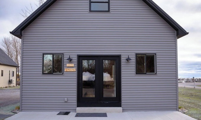 Linwood Cabina | Newly Built - Saginaw Bay Reel Adventure