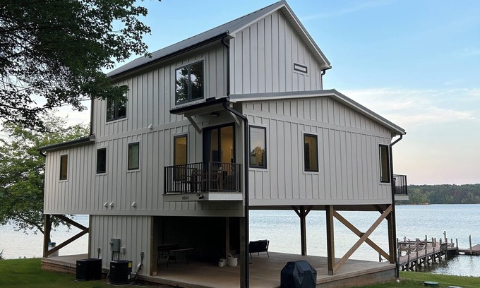 Sherrills Ford Casa | Newly Constructed Waterfront Home in Sherrills Ford on Lake Norman
