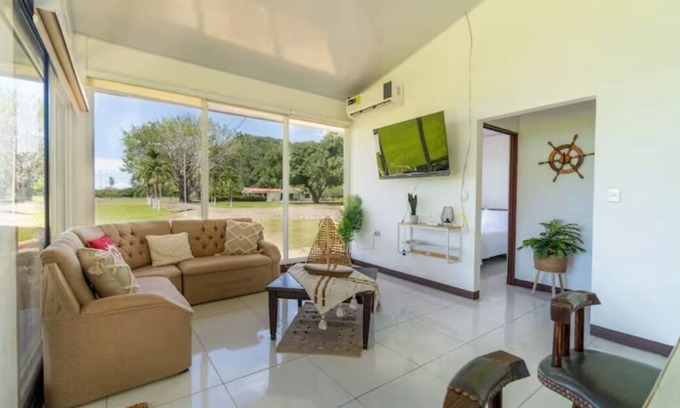 Costa del Pacífico central Villa | Newly Constructed Family Home - Beach & Dominical