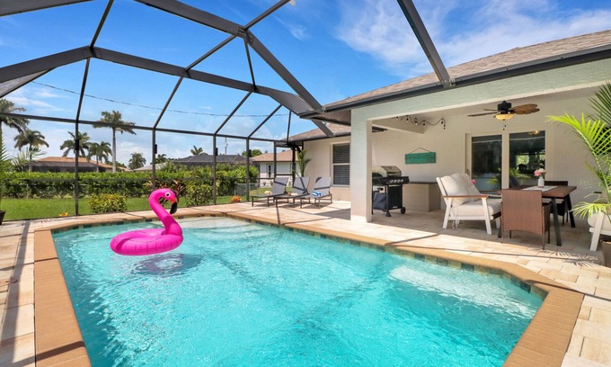 Pelican Casa | Newly furnished house with heated pool in a nice neighborhood.
