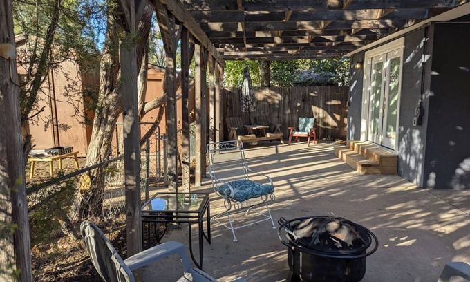 Central Colorado Springs Cabaña | Newly remodeled 3-bedroom cottage near downtown Colorado Springs