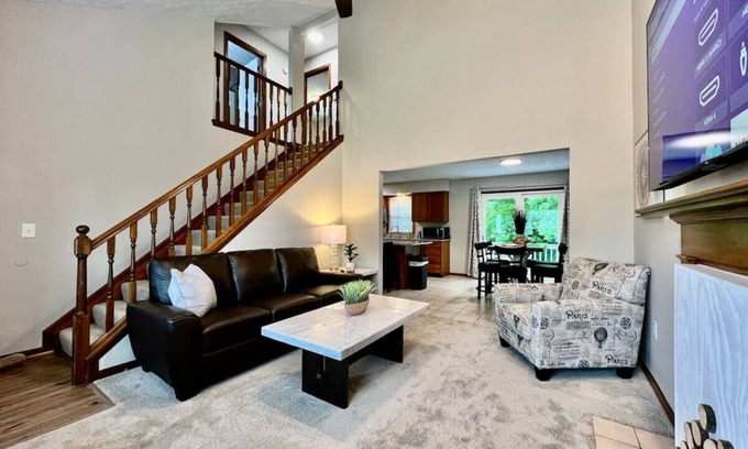 Otterbien Home Casa | Newly Remodeled home in Liberty