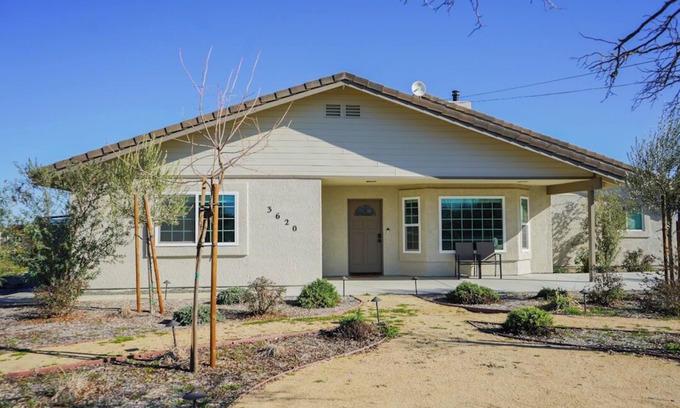 Paso Robles Casa | Newly remodeled 4-bedroom, 3-bathroom home with jacuzzi close to downtown Paso