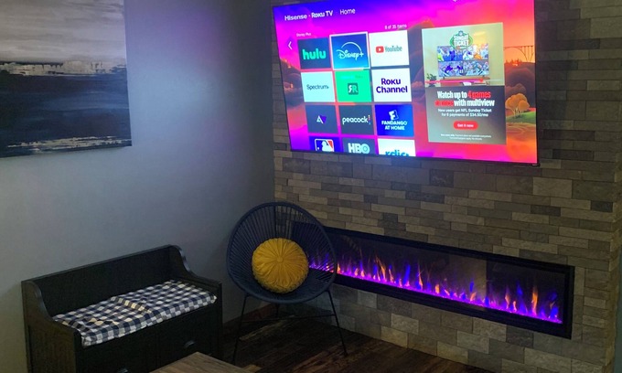 Farmington Casa | Freshly remodeled house minutes away from downtown, golf courses + BIG back yard