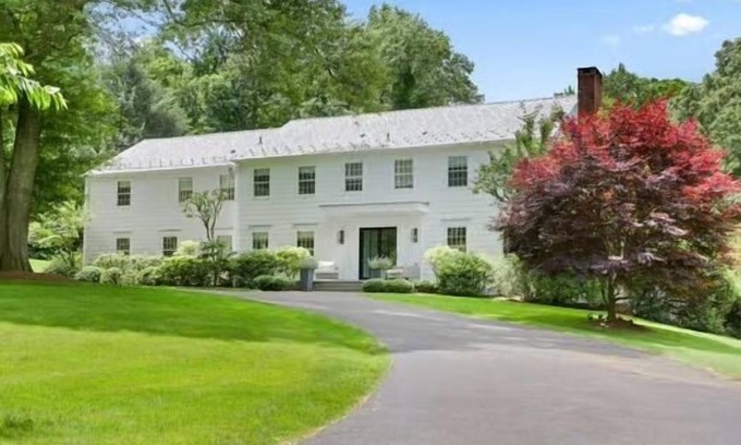 Westport Casa | Majestuosa piscina, spa, porche de pantalla, 6 dormitorios, 2 acres privados, Heart of Westport.