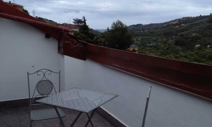 Isolalunga Apartamento | Apartamento recién reformado en planta alta casa de piedra
