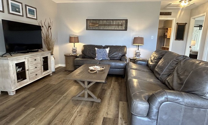 Navarre Casa | Newly renovated close to Navarre Beach