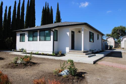 La Habra Casa | Newly Renovated La Habra 3bed 2 Bath
