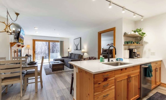 Driggs Condominio | Teton Creek Resort 314- Ubicación central para el esquí, ciclismo, golf, pesca