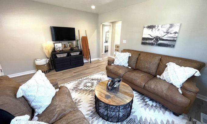 Wa Keeney Otro | Newly renovated!