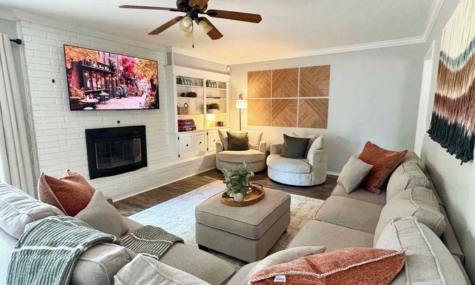 Edmond Casa | Newly updated home by OC with 2 King Beds