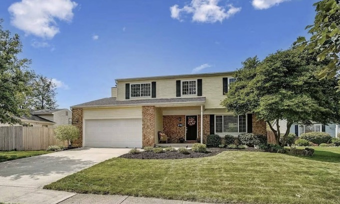 Powell Casa | Family & Friends, 5BR 3BA Home Near Zoo , 10 min to OSU Downtown