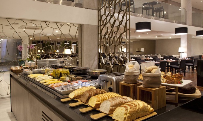 Matriz Hotel | NH Curitiba The Five