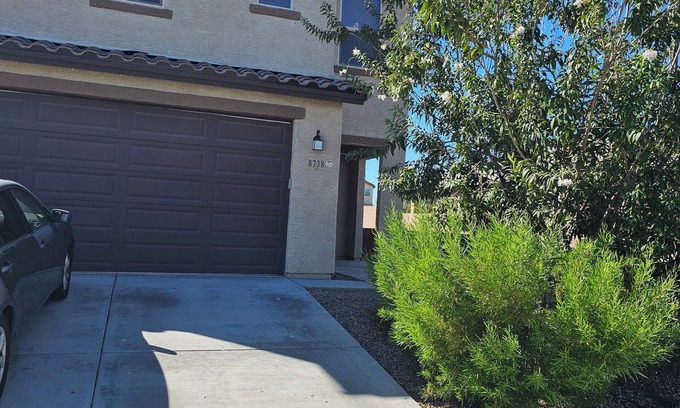 Coyote Corridor Casa | Nice 2-story house in East Tucson