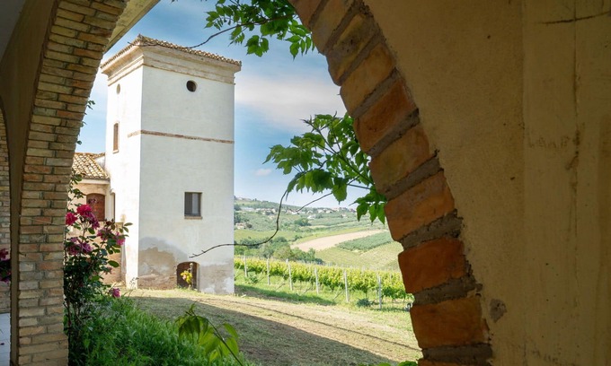 Citta Sant'Angelo Apartamento | Hermoso apartamento para 4 personas con WIFI, piscina, TV, mascotas permitida y vista panorámica