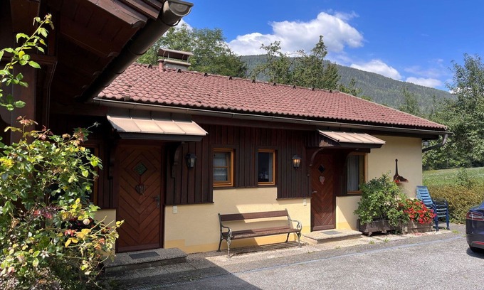 Treffen Villa | Precioso apartamento en villa para 4 personas con WIFI, TV, terraza y mascotas permitida