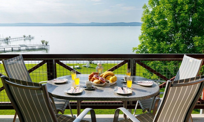 Balatonoszod Apartamento | Bonito apartamento para 4 personas con WIFI, TV y balcón