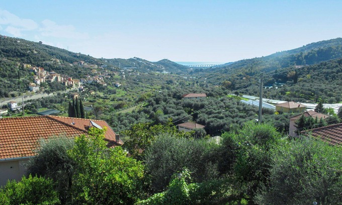 Dolcedo Apartamento | Bonito apartamento para 10 personas con piscina privada, WIFI, TV y patio