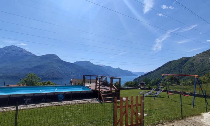 Stazzona Apartamento | Precioso apartamento para 6 personas con piscina, WIFI, bañera de hidromasaje, TV y terraza