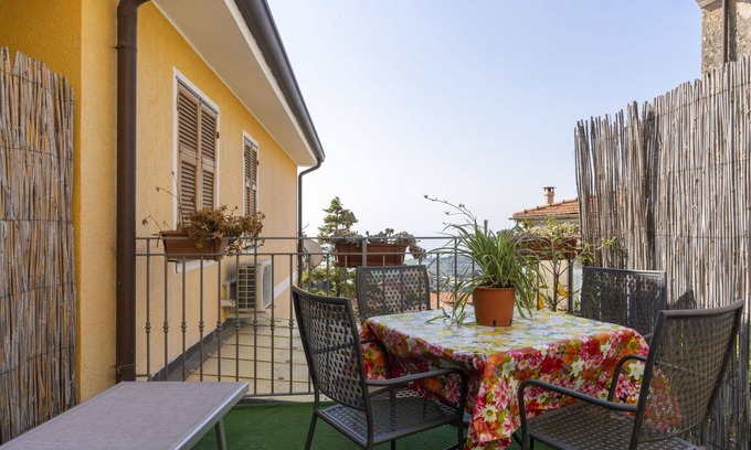 Terzorio Apartamento | Precioso apartamento para 6 personas con WIFI, A/C, balcón y mascotas permitida