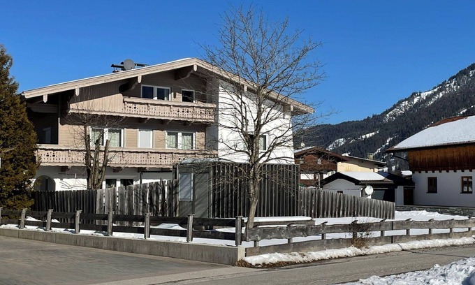 Achenkirch Apartamento | Bonito apartamento para 5 personas con WIFI, TV y patio