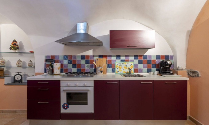 Pietrabruna Casa | Precioso apartamento en villa para 2 personas con WIFI