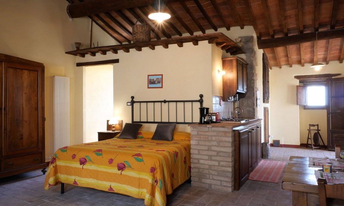 Roccastrada Villa | Hermoso apartamento en villa para 2 personas con WIFI, TV y patio