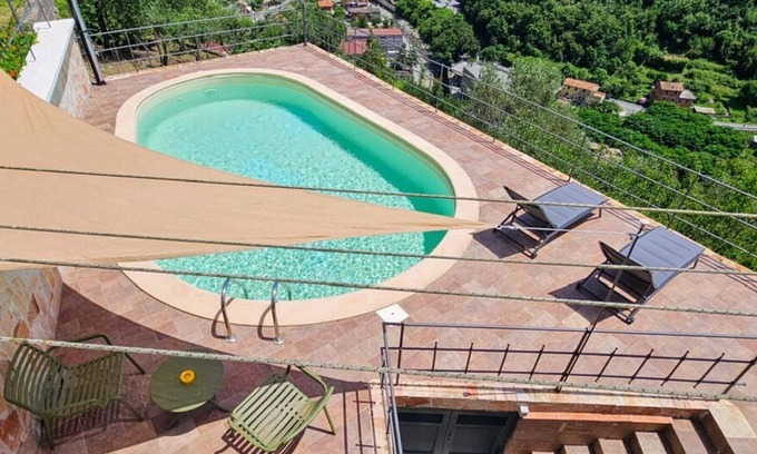 Avegno Apartamento | Hermoso apartamento con piscina privada, WIFI, terraza, vista panorámica, cerca de Portofino