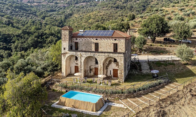 Ogliastro Cilento Casa | Bonita casa en Prignano Cilento con.