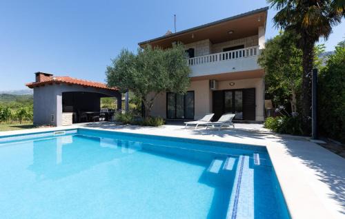 Srinjine Casa | Nice Home In Srinjine