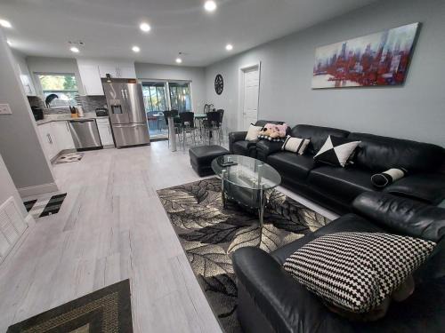 Gulf Breeze Casa | Nice house between two beaches.