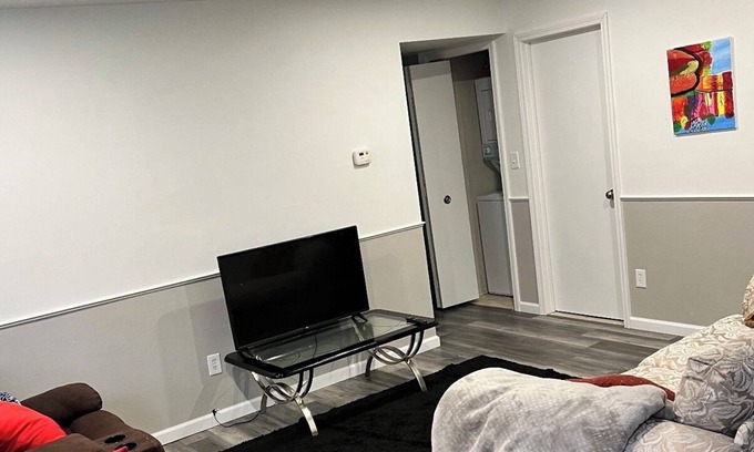 Allenton Apartamento | Nice, safe and comfortable Apartment in Macomb county .