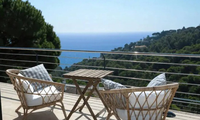 Canyelles Villa | Bonitas Vistas ► Playa Privada, Piscina, Jacuzzi