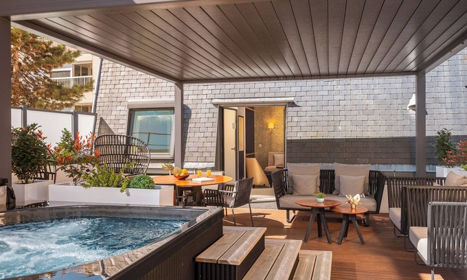 Plaisance Hotel | Niepce Paris Hotel, Curio Collection by Hilton